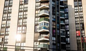 Sống giữa châu Âu những ngày 40°C: Như đi bộ trong một nồi súp