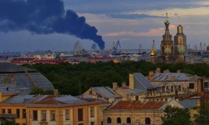 Ukraine tập kích quy mô lớn vào cảng và kho dầu của Nga ở St. Petersburg