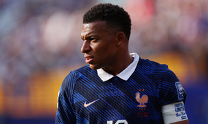 Bị nghị sĩ Paraguay miệt thị, Mbappe nổi giận đáp trả
