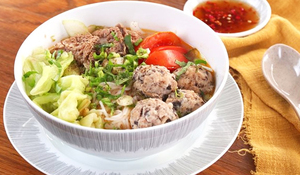 Vì sao gọi là bún bung? 