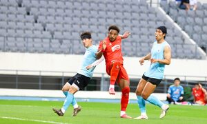 Xuân Son ghi bàn, tuyển Việt Nam đánh bại câu lạc bộ K.League 2