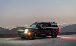 Tin xe 13/7: Avatr 11 xuất hiện ở Hà Nội, Hyundai Palisade có bản Black Ink