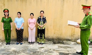 Khởi tố nhiều chủ tiệm vàng ở TP.HCM trong đường dây nhập lậu 28.000 viên kim cương