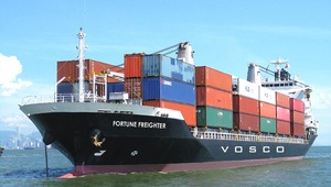 Cước container đi Mỹ tăng dựng đứng, doanh nghiệp xuất khẩu như 'ngồi trên lửa'