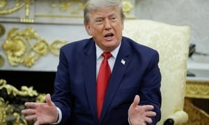 Tổng thống Trump tuyên bố Mỹ ‘giáng một đòn rất mạnh’ vào Iran