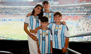 Vợ Messi động viên chồng: 'Luôn là người giỏi nhất, em yêu anh rất nhiều'
