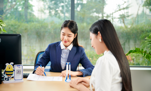 Gửi tiết kiệm ngân hàng - kênh trú ẩn an toàn trong thời bão giá