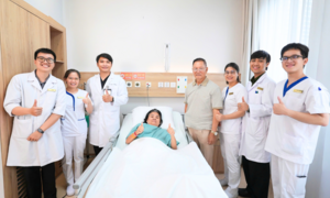 Vinmec Central Park cứu bệnh nhân Campuchia sốc nhiễm khuẩn nặng kèm đa bệnh nền