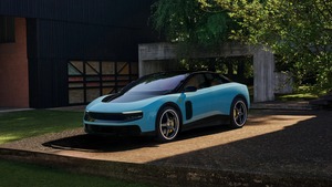 Xe điện đầu tiên của Ferrari bị chê xấu vẫn 'cháy hàng' sau hai tháng