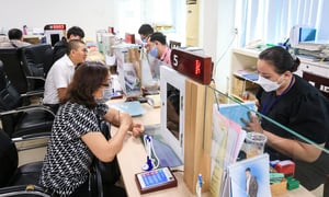 Công nhân, viên chức quốc phòng thôi việc được cộng 2,5 điểm khi thi công chức