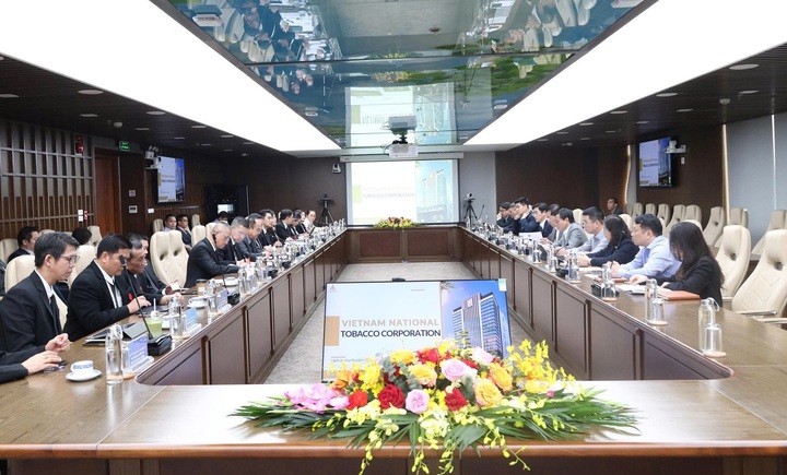 Vinataba gặp mặt và làm việc với Tổng cục thuốc lá Thái Lan