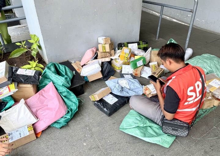 Mua sắm Tết trên sàn thương mại điện tử bùng nổ, cạnh tranh khốc liệt