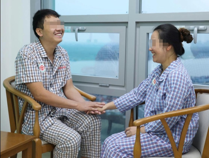 Cô giáo hiến gan cứu chồng bị ung thư