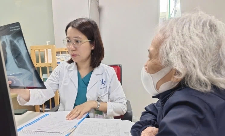 Phó Giáo sư trẻ nhất ngành Y gắn với cuộc sống người già