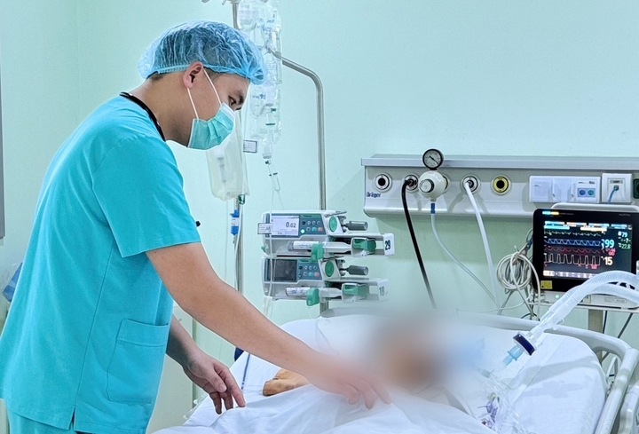 "Hỏng" phổi sau vài ngày hút thuốc lá điện tử