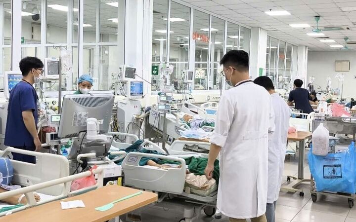 5 bệnh dễ ập đến sau những ngày ăn uống thả ga, rượu bia dịp Tết