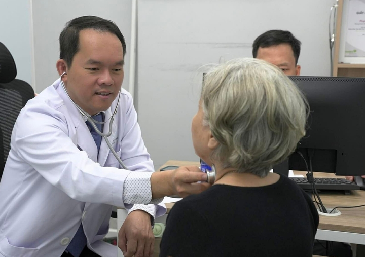 Bác sĩ tim mạch: Đặt stent tại Mỹ tốn 1,5 tỷ đồng, về Việt Nam chỉ 100 triệu