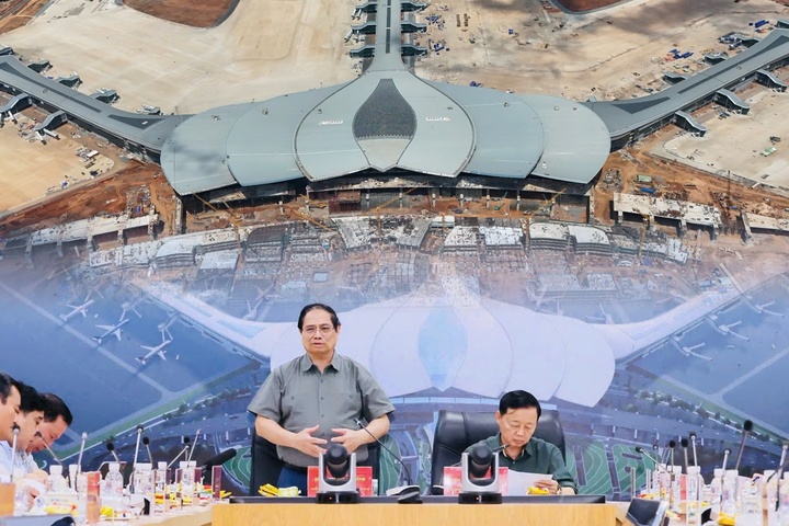 Thủ tướng yêu cầu hoàn thành sân bay Long Thành trong quý III/2026