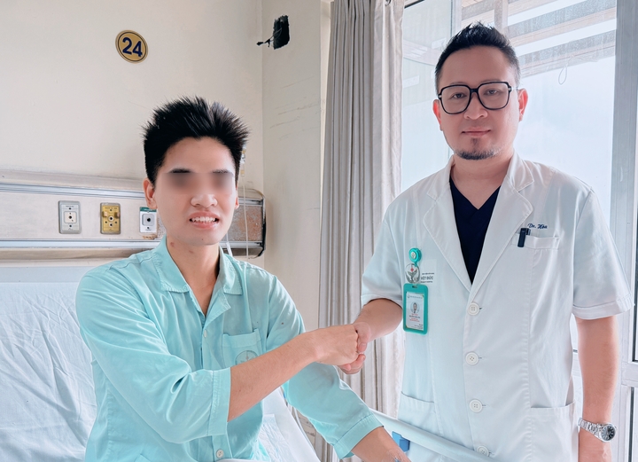 Lấy thận bị đứt rời ra ngoài "tân trang" rồi ghép lại cứu nam thanh niên
