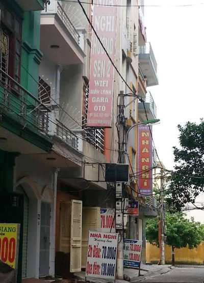 Truy bắt nghi can giết người tình trong nhà nghỉ - 1