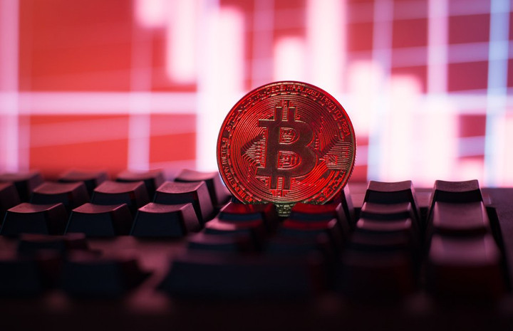 Bitcoin rực lửa trước làn sóng COVID-19 thứ hai - 1