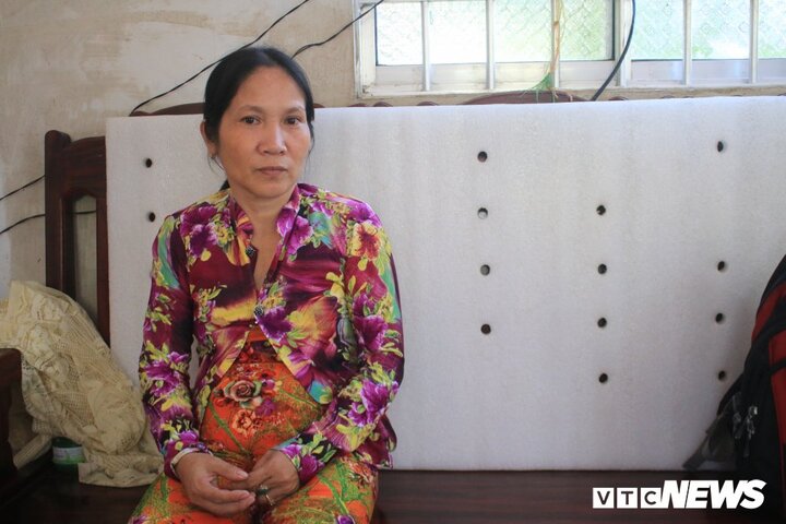 Chị Lê Mỹ Linh - đứa bé trong bức ảnh Giọt sữa cuối cùng.