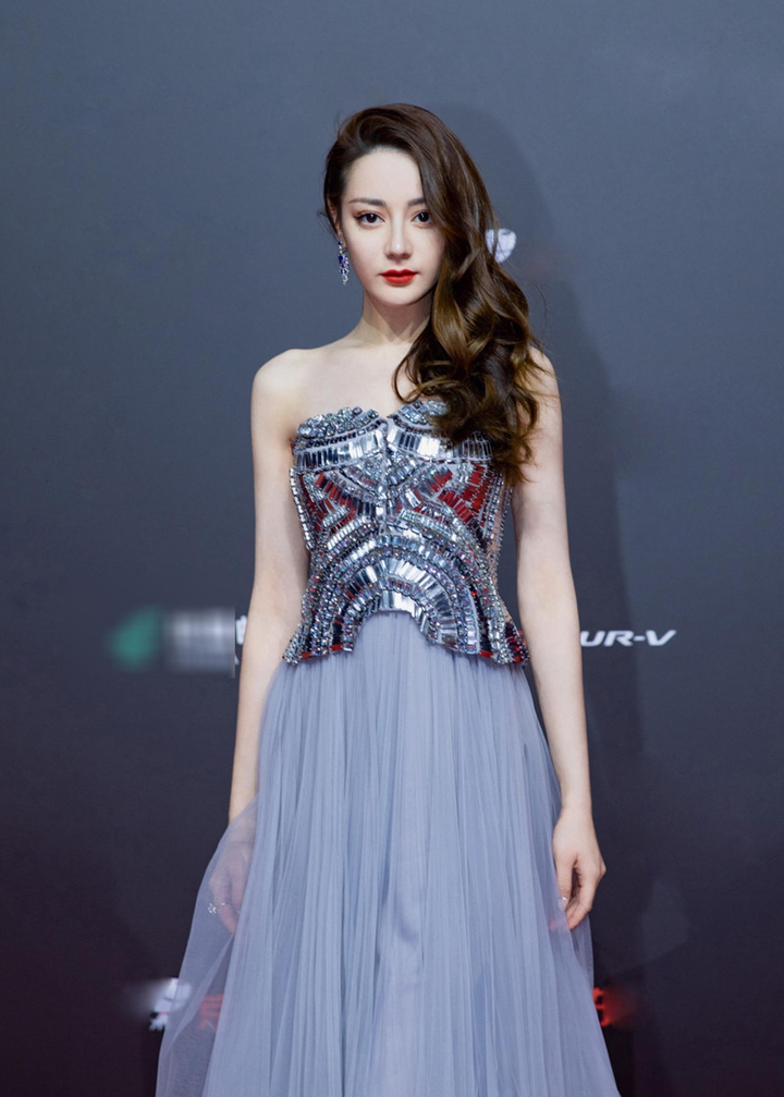 Dàn tiểu hoa đán 8X tuột dốc và sự lên ngôi của đàn em thế hệ 9X - 2