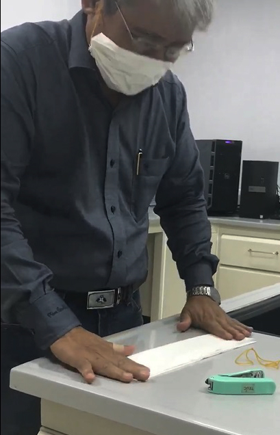 Bác sĩ hướng dẫn cách tự chế khẩu trang ngừa virus corona đơn giản - 2