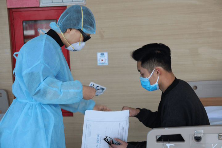 Bên trong khu vực cách ly người nghi nhiễm virus corona tại Hà Nội - 7