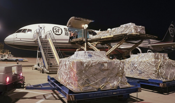 Trung Quốc bảo đảm cuộc sống cho 50 triệu dân bị phong tỏa thế nào? - 2