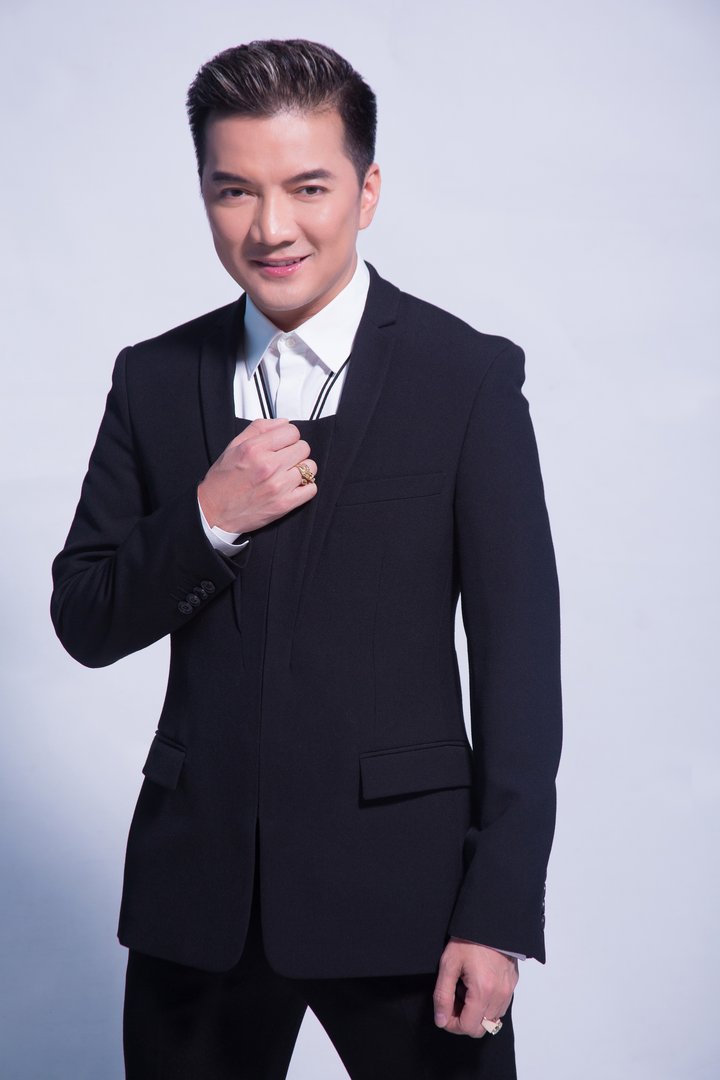 Sở Thông tin và Truyền thông TP.HCM gửi giấy mời tận nhà Đàm Vĩnh Hưng vì đăng tin sai lệch - 1