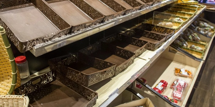 Hàng hóa siêu thị Vũ Hán trống trơn giữa 'tâm dịch' virus corona - 6