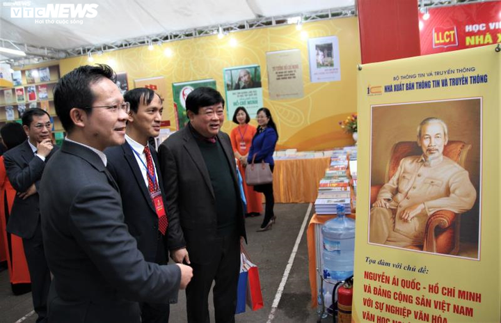 Toạ đàm Nguyễn Ái Quốc - Hồ Chí Minh và Đảng Cộng sản Việt Nam với sự nghiệp văn hóa nghệ thuật - 2