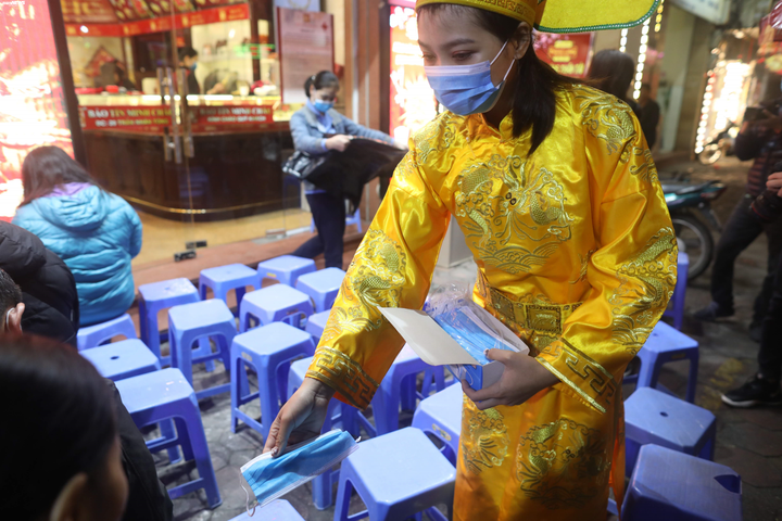 Những hình ảnh chưa từng có trong ngày vía Thần Tài 2020 - 4