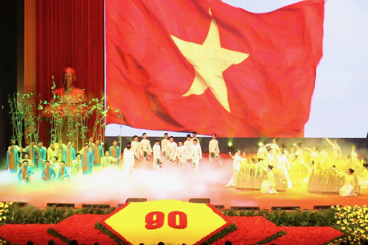 Tổng Bí thư: Đảng chân chính, trong sạch được nhân dân ủng hộ thì có sức mạnh vô địch - 2