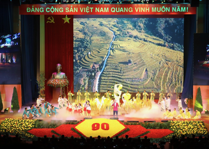 Tổng Bí thư: Đảng chân chính, trong sạch được nhân dân ủng hộ thì có sức mạnh vô địch - 3