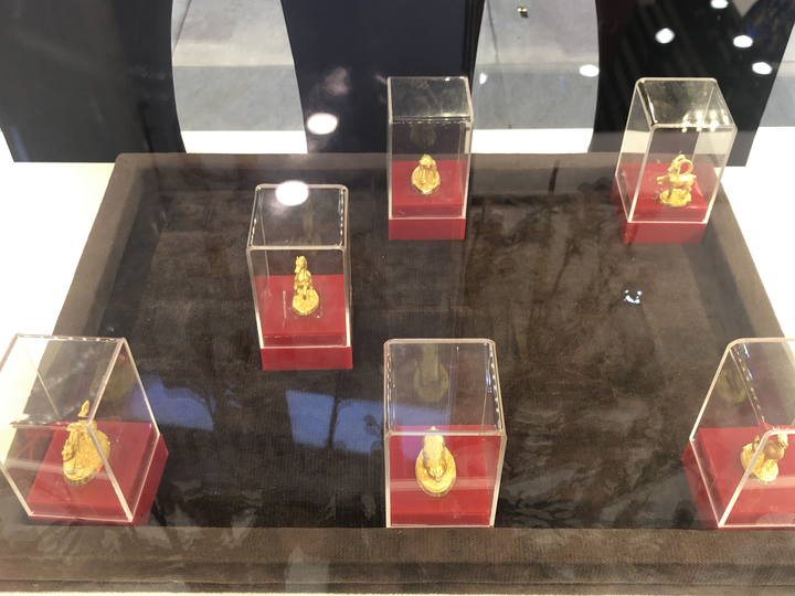 Giá vàng ngày Thần Tài bất ngờ giảm, người mua lỗ nặng - 6