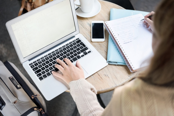 Dịch cúm virus corona thử nghiệm mô hình làm việc tại nhà ở Trung Quốc - 1