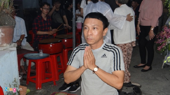 Thoại Mỹ, Tấn Beo và nhiều nghệ sĩ cải lương đến viếng NSƯT Chiêu Hùng - 9