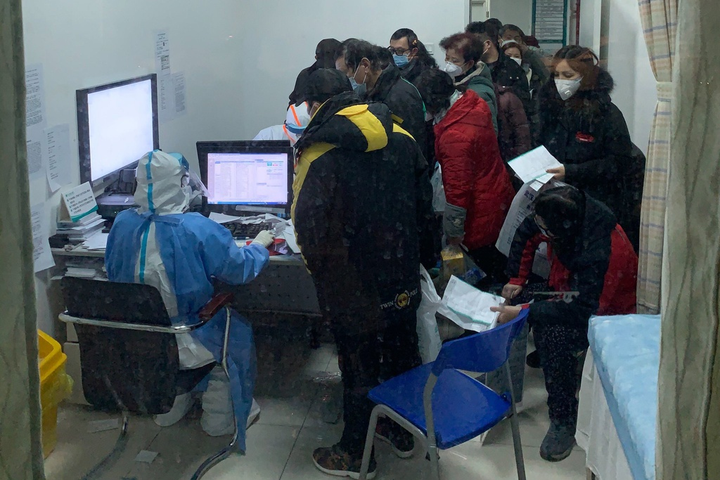 Bộ Chính trị Trung Quốc thừa nhận thiếu sót để dịch virus corona bùng phát - 2