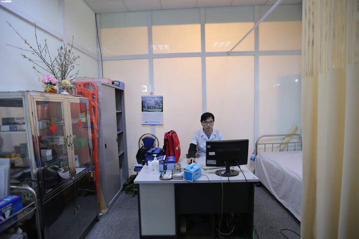 Ảnh: Bên trong phòng cách ly đặc biệt tại Ga Hà Nội đối phó dịch corona - 5