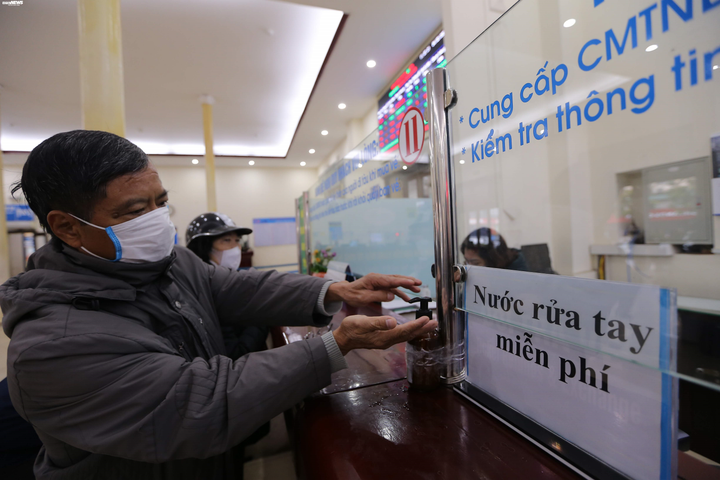 Ảnh: Bên trong phòng cách ly đặc biệt tại Ga Hà Nội đối phó dịch corona - 8