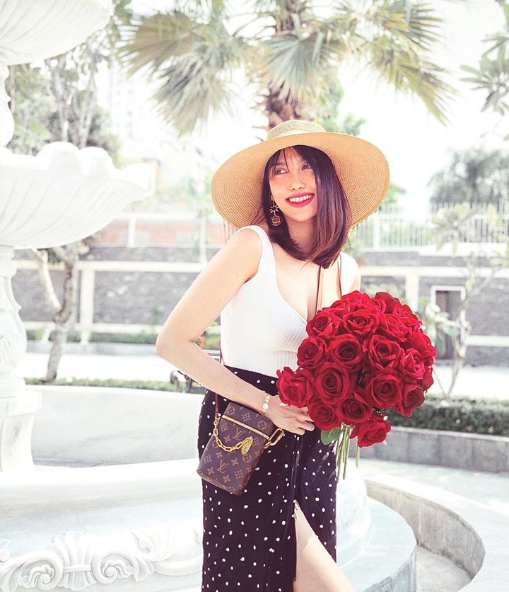 Lan Khuê - Mẹ bỉm sữa bận chăm con nhưng vẫn khoe ảnh sang chảnh hút hồn - 10