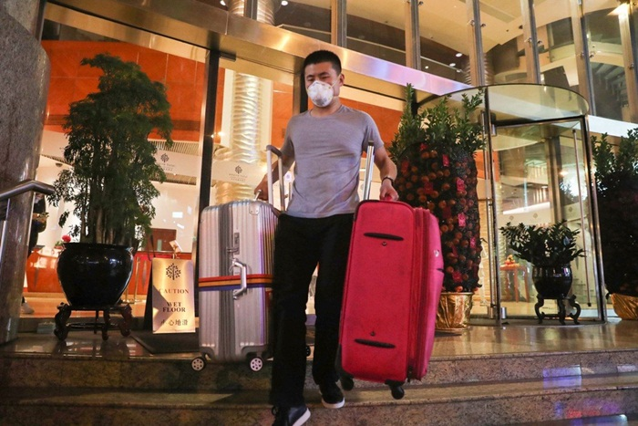 40% nhân viên khách sạn Hong Kong nguy cơ mất việc vì virus corona - 2