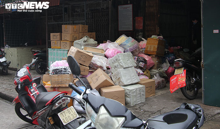 Ảnh: Hai chợ sầm uất nhất Móng Cái đóng cửa, gần 1.000 hộ ngừng kinh doanh - 15