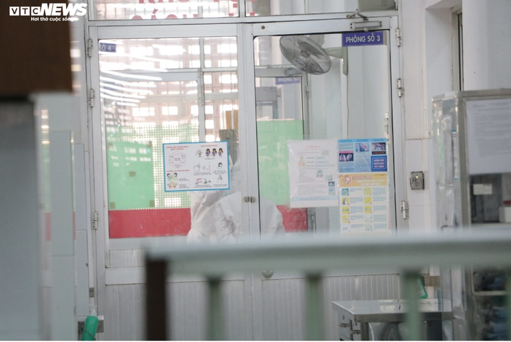 Điều dưỡng chăm sóc bệnh nhân nCoV ở BV Chợ Rẫy: Nhiều ngày chưa được ôm hôn con - 3