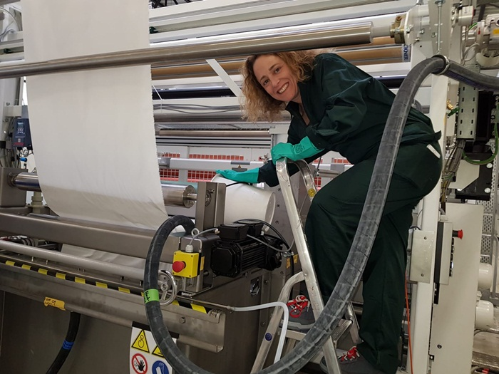 Khẩu trang siêu đắt hơn 1 triệu đồng/chiếc có thể diệt được virus corona? - 2