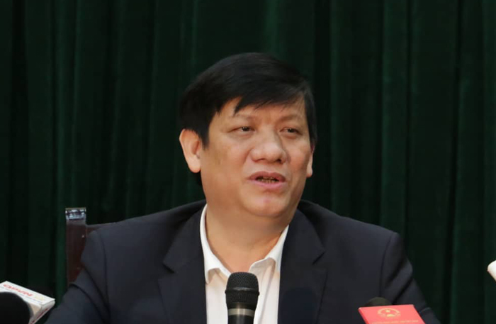 Virus corona thường lây truyền qua con đường nào? - 1