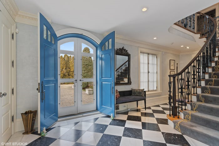 Cựu CEO Boeing chịu lỗ 3 triệu USD khi rao bán nhà - 2