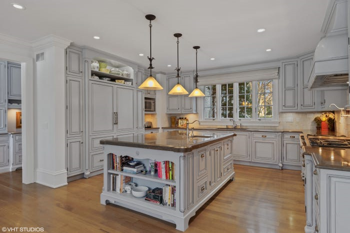 Cựu CEO Boeing chịu lỗ 3 triệu USD khi rao bán nhà - 4